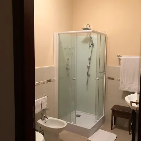 I Faraglioni Comfort Bed and Breakfast 3*